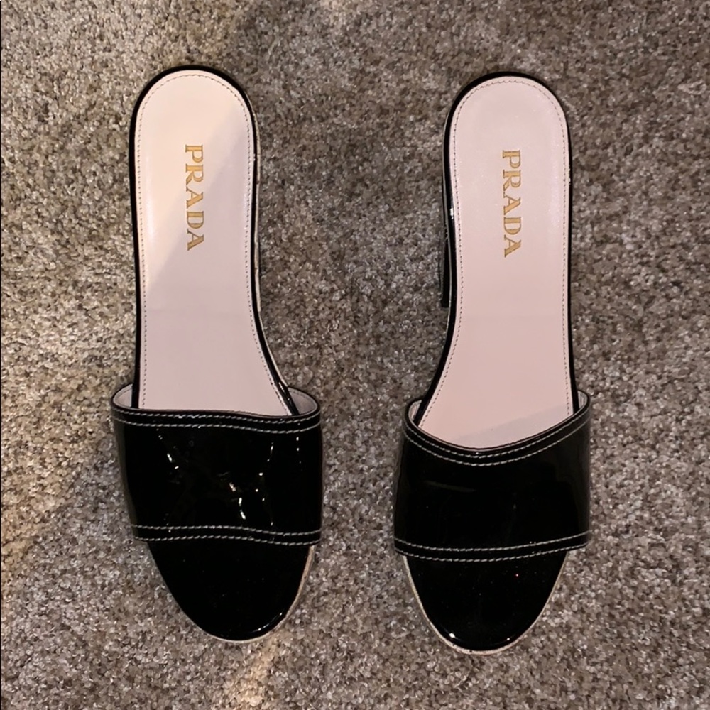 PRADA heels - Picture 2 of 4